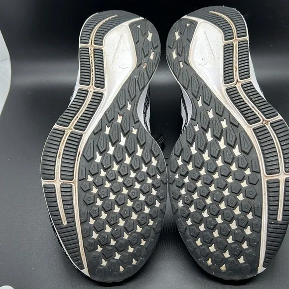 Nike Air Zoom Pegasus 35, size 9 - Picture 7 of 7